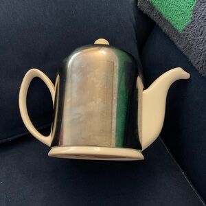 Crate&Barrel ceramic teapot with stainless cozy and infuser